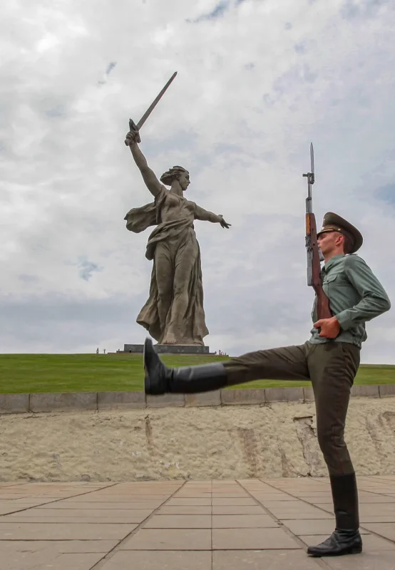 Mamayev Kurgan. Guard of honor at The Motherland Calls memorial.